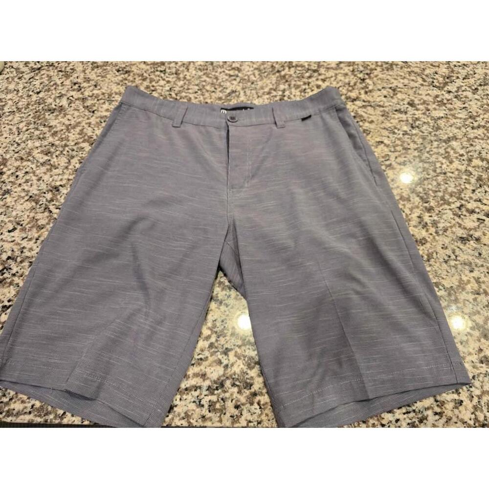 Travis Mathew Golf Shorts Mens Size 36